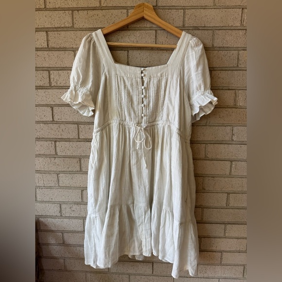 Madewell Puff Sleeve Drawstring Cream Textured Button-Front Top | Medium - Picture 3 of 10